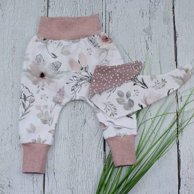 Baby Kinder Kinderhose Babyhose Pumphose Hose Freizeithose Magnolien Blumen handmade Mädchen weiß altrosa 
