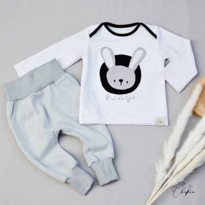 Babyset Langarm-Shirt & Pumphose Gr. 68 Unisex – Grau Weiß Schwarz, Bio-Baumwolle, Stickdatei Hase
