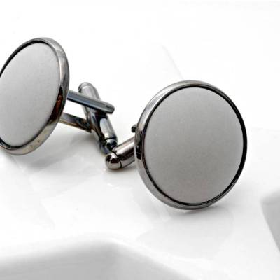 Moderne Manschettenknöpfe aus Beton mit Gunmetal Fassung . Minimalistischer Schmuck für Männer . Geschenk Bräutigam