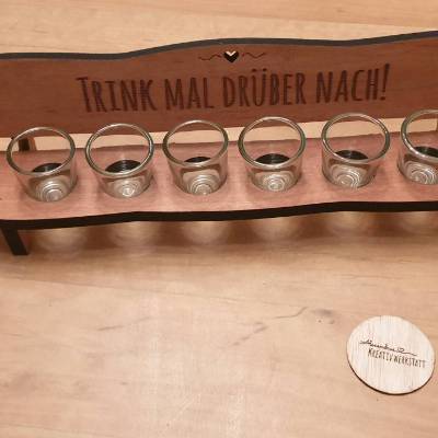 Personalisierte Schnapsbank mit Gravur aus Erlenholz, Rentnerbank, Hochzeit, Einzug, Geburtstag, Rente