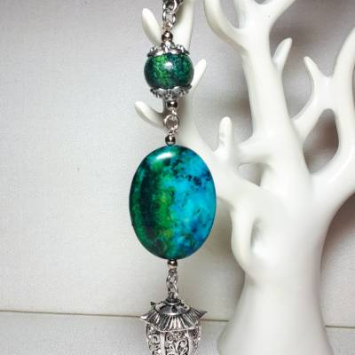 Taschenanhänger / Schlüsselanhänger Grüner Stein und Laterne