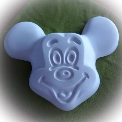 Micky Maus mit Anhänger