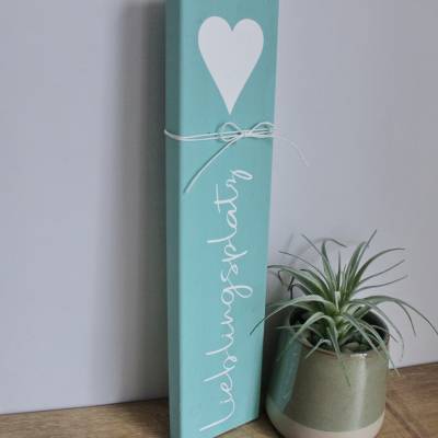 Holzschild "Lieblingsplatz" aus der Manufaktur Karla