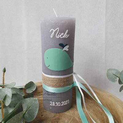 Taufkerze Rustikkerze Grau verziert mit einem Wal - minimalistisch - Mint-Weiß