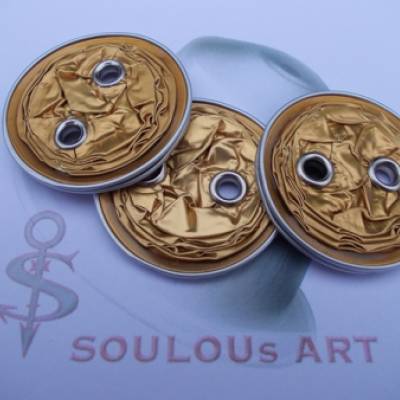 Knopf   3 x Knöpfe 2-Loch  gold Nespresso - Kapsel Schmuck upcycling