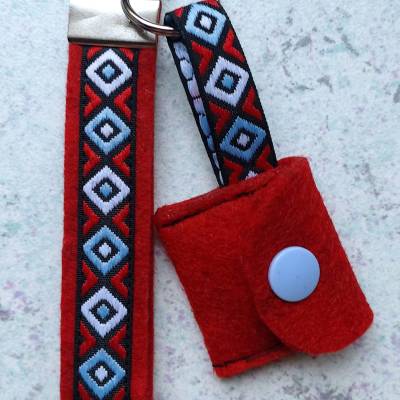 Filz Schlüsselanhänger / Taschenanhänger mit Chiptäschchen inkl. Chip Bordeaux