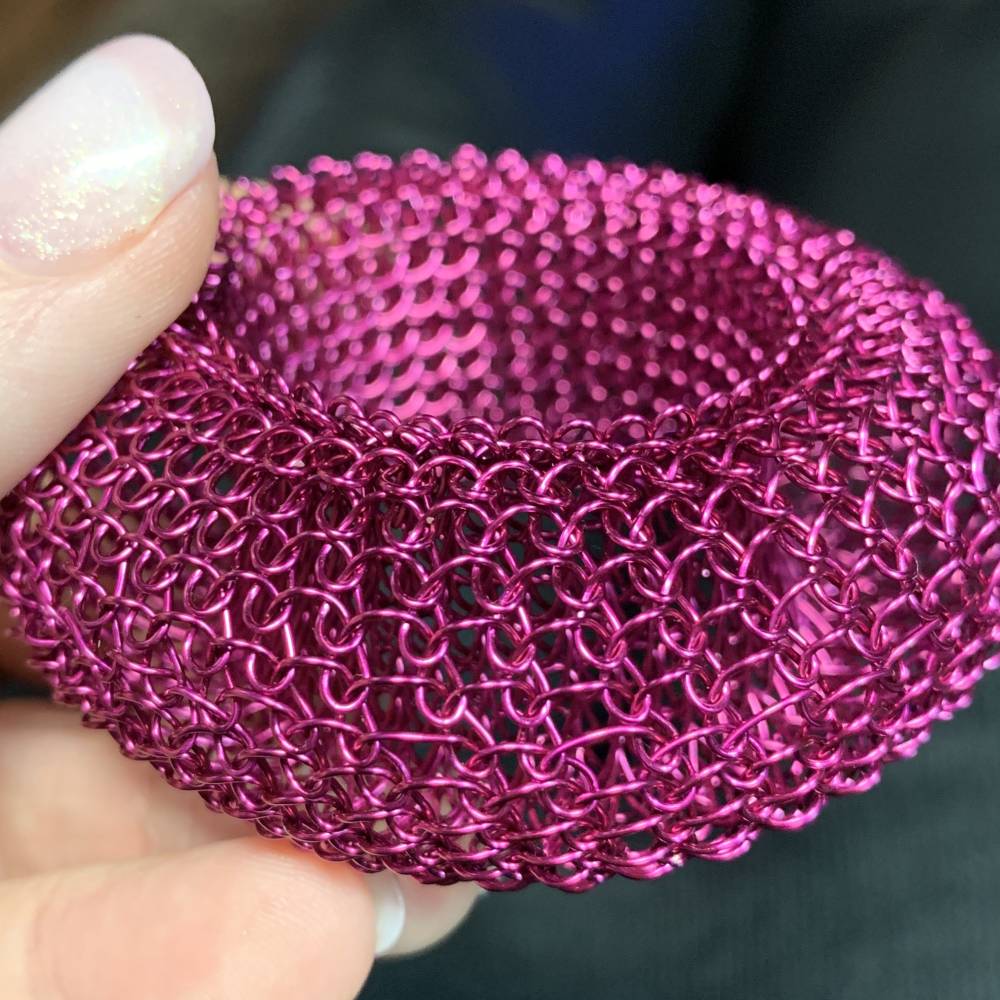 TEELICHTHALTER Donut - fingergestrickt aus pink- oder fuchsiafarbenem Kupferdraht Bild 3