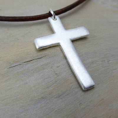 Silberkreuz "Joseph" mit Lederband, schlichtes, einfaches Kreuz zur Konfirmation, Kommunion, Firmung