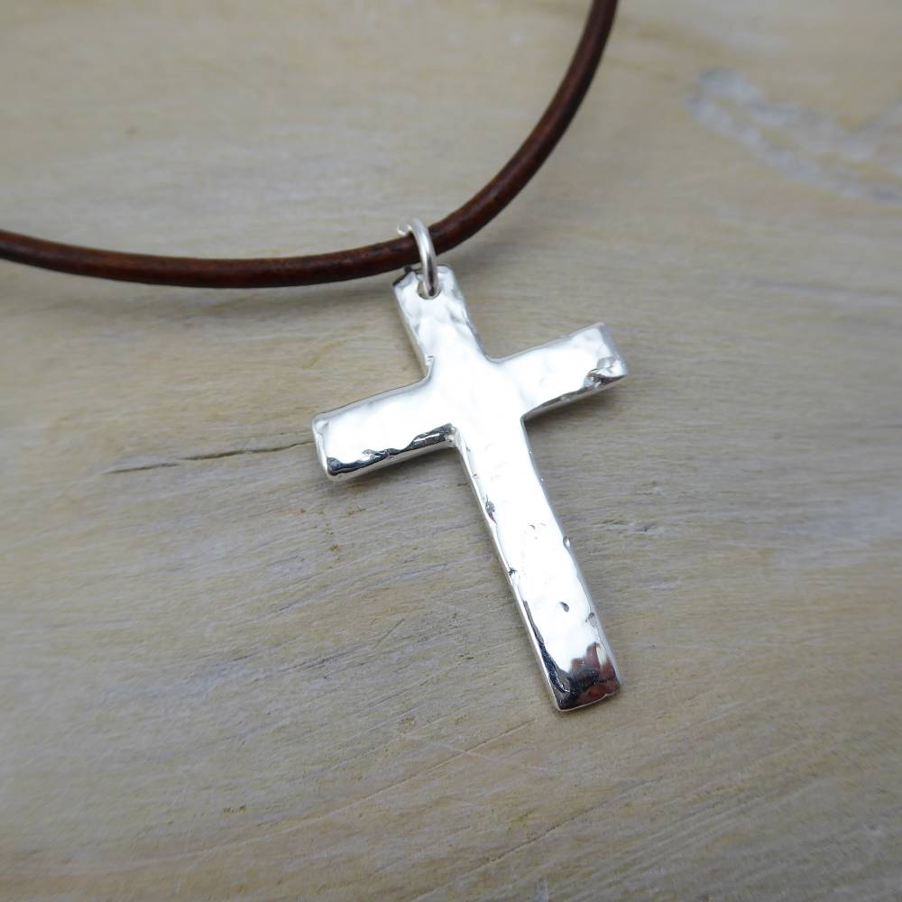 Silberkreuz "Joseph" mit Lederband, schlichtes, einfaches Kreuz zur Konfirmation, Kommunion, Firmung Bild 4