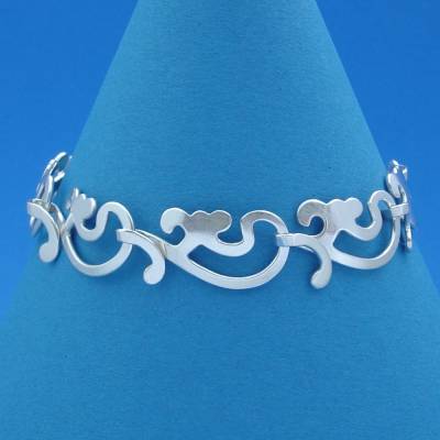 ornamentales Armband aus Argentium-Sterlingsilber mit seidenmatter Oberfläche
