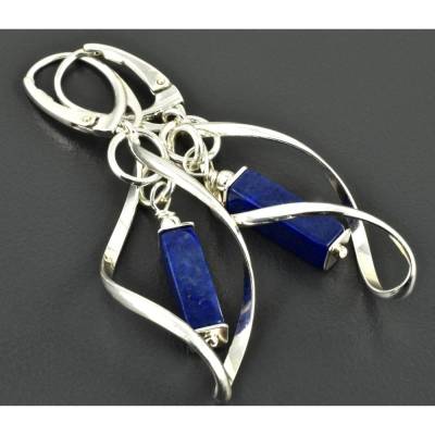 Spiral-Ohrringe mit Lapislazuli und 925er Silber, dunkelblaue lange Ohrhänger, Geschenk Freundin
