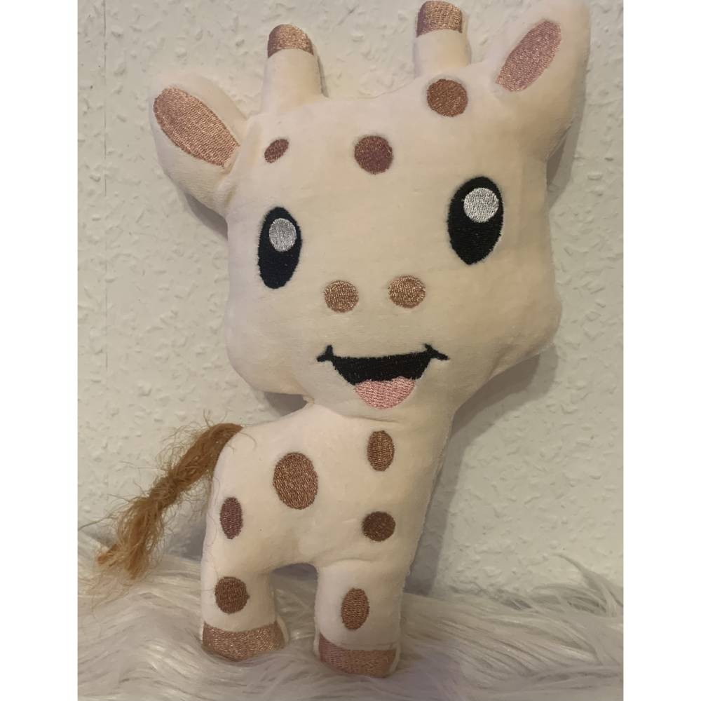 Stickdatei Giraffe Gerda  mit Rassel In the Hoop Set 666  Maschinenstickerei Baby Bild 2