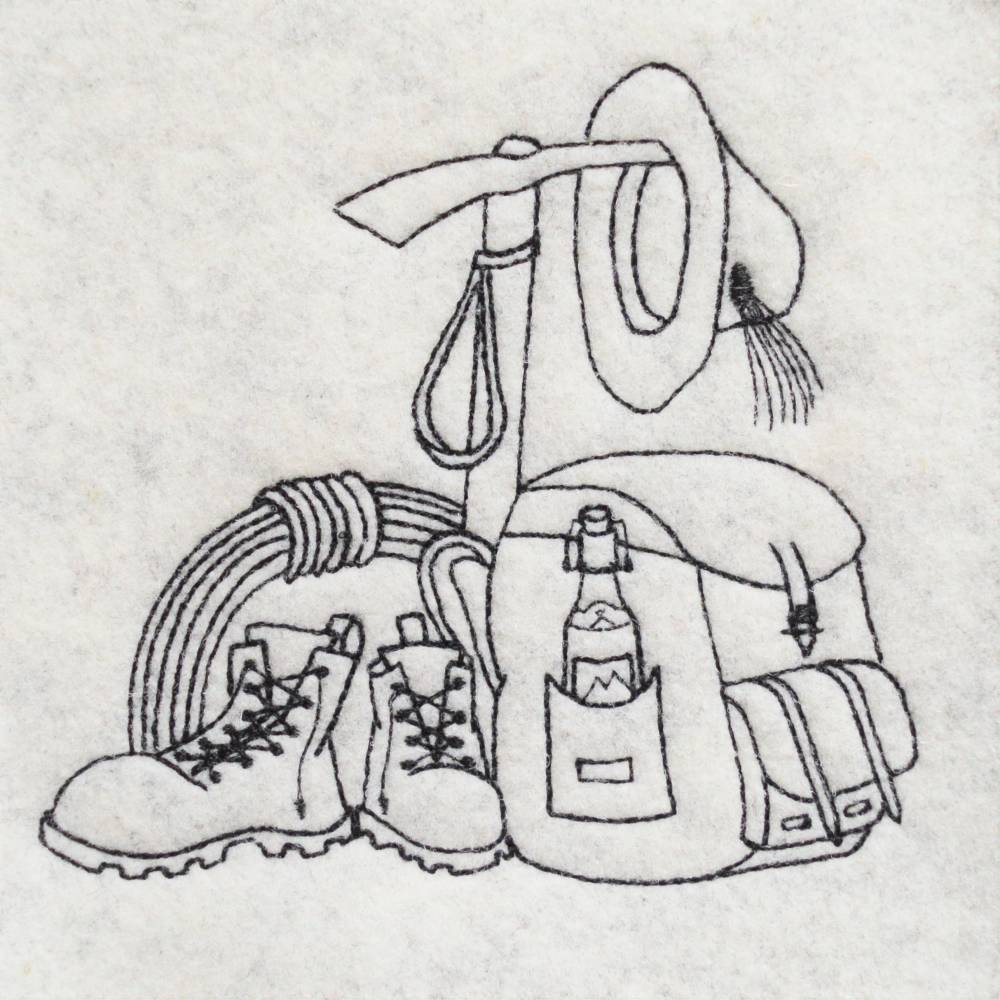 Stickdatei Rucksack Bergschuh Berge Wandern Bild 1