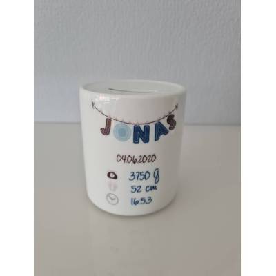 Spardose aus Porzellan mit Geburtsdaten