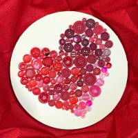Knopf-Herz zum Valentinstag, Hochzeitstag oder Geburtstag