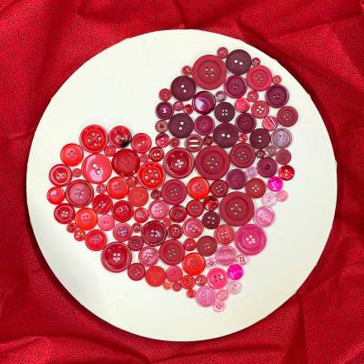 Knopf-Herz zum Valentinstag, Hochzeitstag oder Geburtstag