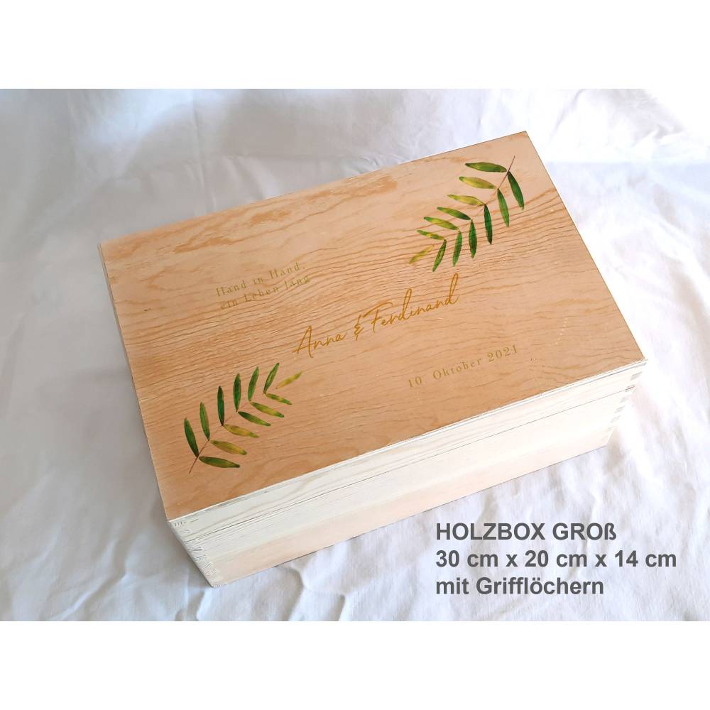 Erinnerungsbox Greenery Hochzeit Familie Freunde Farn aus Holz