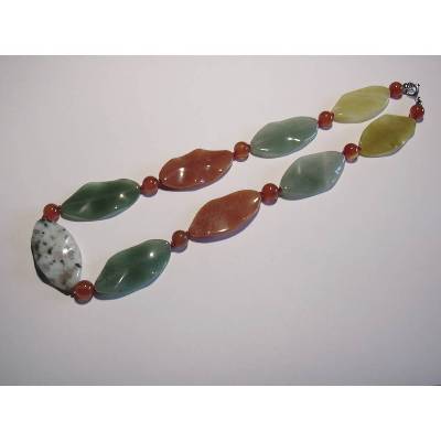 Bunte Edelsteinkette
