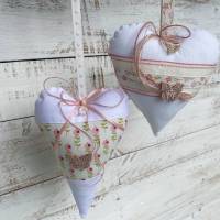 Stoffherzen Frühlingsdeko 2- er Set Herzen in Shabby Landhausstil