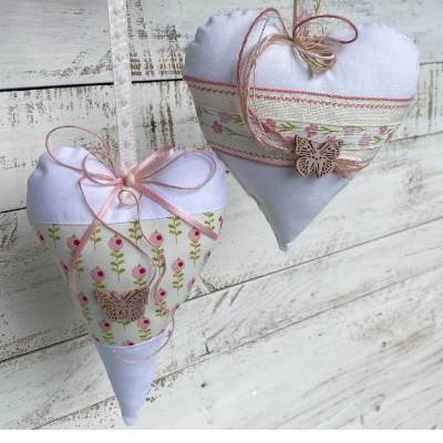 Stoffherzen Frühlingsdeko 2- er Set Herzen in Shabby Landhausstil
