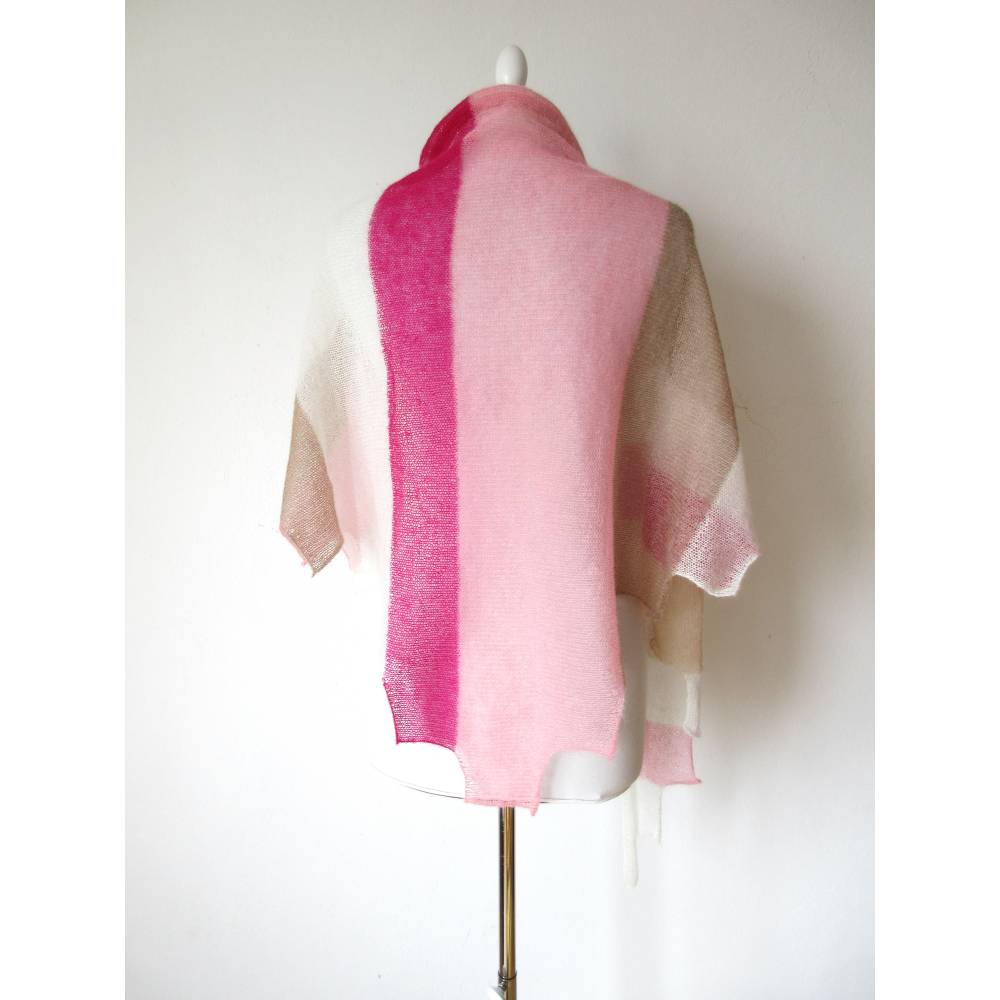 Zartes Dreieckstuch in warmen Farben, dezentes Schultertuch, sommerliches Umschlagtuch, Geschenk für Frauen Bild 4
