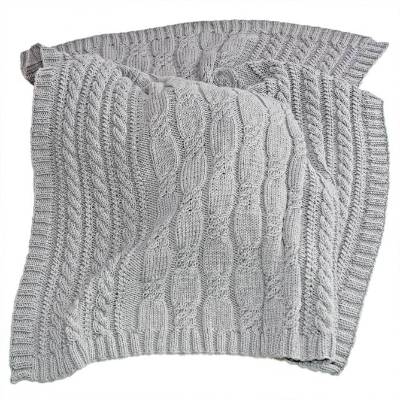 Strickanleitung für die Babydecke Feenland mit Zopfmuster in der Größe 60x70 cm