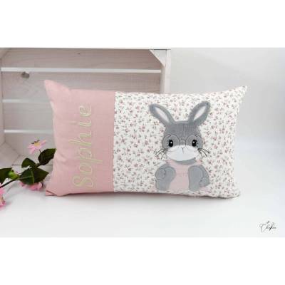 Individuelles Kinderkissen mit Name – Kuschelkissen Häsin Hase rosa, Geschenk zur Geburt & Taufe