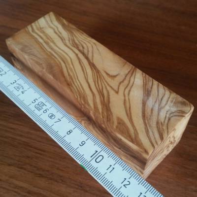 Kantel 40 x 40 x 120 mm aus Olivenholz ( unbehandelt )