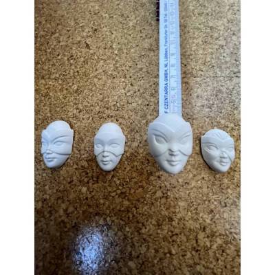 Masken  - 4 Reliefs  aus Gips zum selber bemalen