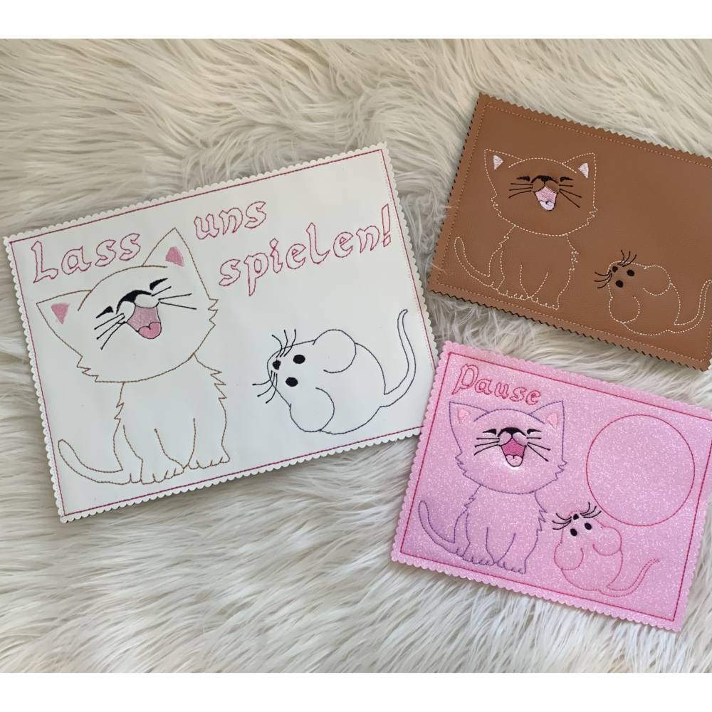 Stickdatei 711 Mug Rug Mauspad mit Katze und MAus Maschinenstickerei Bild 1