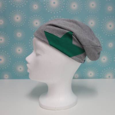Beanie mit Sternenapplikation Unikat KU 50