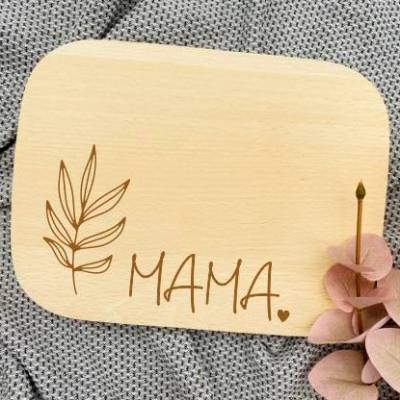 Mama Brett Frühstücksbrett Schneidebrett Vesperbrett Brotbrett Brotzeit Weihnachten Geschenk Geburtstag Küche Holz 