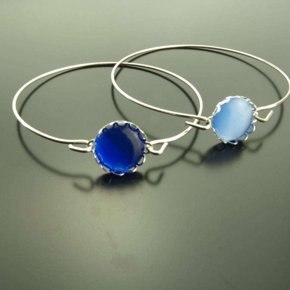 2 Stk Armreifen Cabochon Glas silber blau hellblau
