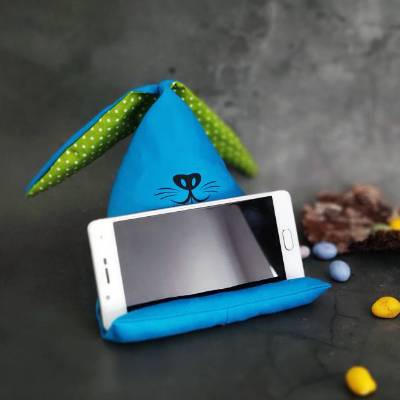 Handykissen / Sitzsack Pyramide SITZHASI Aquablau - Smartphonestütze als Handyhalterung | Kirschkernfüllung | RÄUBERKIND