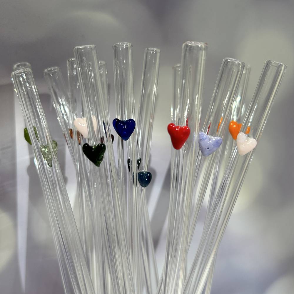 Glas-Trinkhalm mit Herz – Handgefertigtes Unikat, 23 cm, personalisierbar