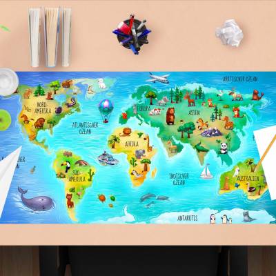 Schreibtischunterlage Kinder – Weltkarte in deutsch mit Tieren – 74 x 40 cm – Schreibunterlage abwischbar aus Premium Vi