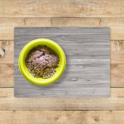 Napfunterlage | Futtermatte „Graue Holzmaserung“ aus Premium Vinyl - 44x32 cm – rutschhemmend, abwaschbar, reißfest - Ma