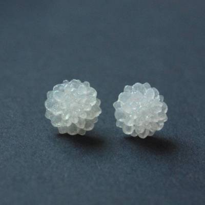 Ohrstecker Chrysantheme Blume Blüte Resin weiß