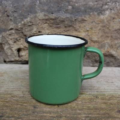 Emaillebecher Trinkbecher grün cremeweiß Küche Vintage