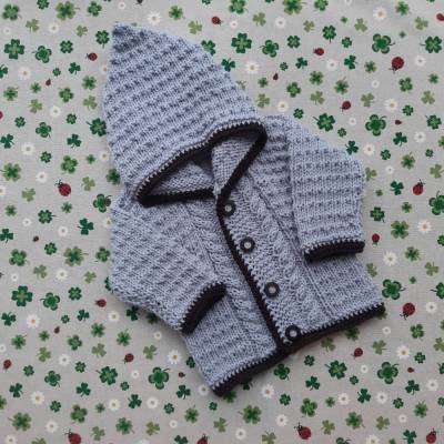 Strickjacke mit Kapuze Größe 74/80 hellgrau braun Kapuzenpulli Trachtenjacke Pullover handgestrickt Geschenk Babyparty