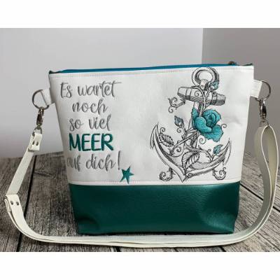 Anker - Blumen - Tasche Handtasche Umhängetasche aus tollem Kunstleder handmade bestickt - weiß/türkis bzw. weiß/blau