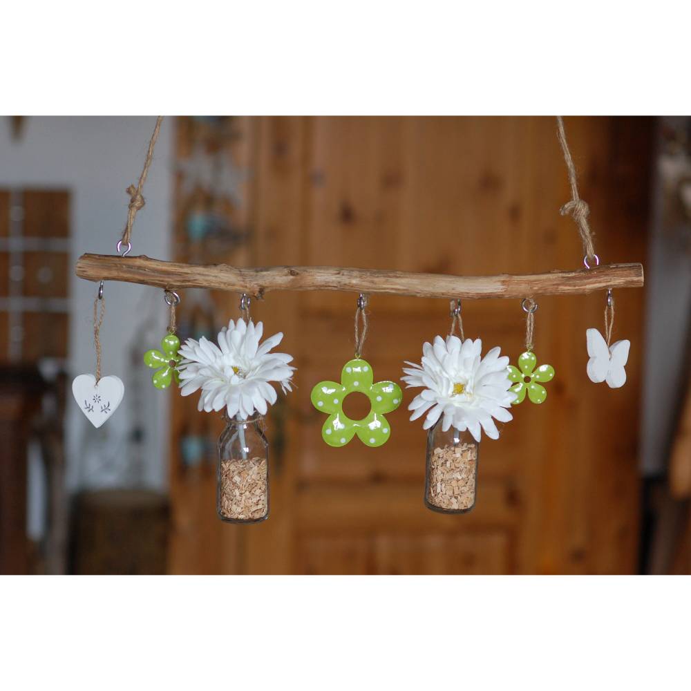 dekorierter Ast, Deko-Ast, Frühling, Fenster