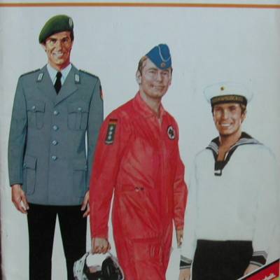 Uniformen und Dienstgradabzeichen der Bundeswehr - 30 Jahre Bundeswehr