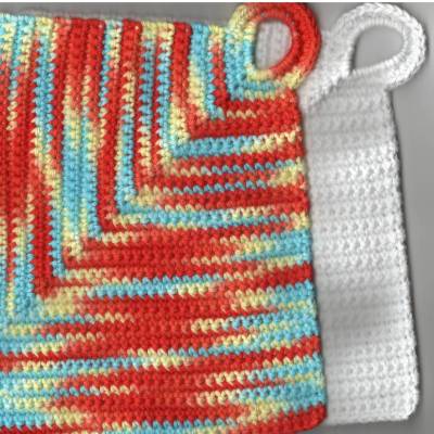 T0101 Topflappen / Untersetzer gehäkelt Handarbeit Baumwolle einer bunt meliert und einer in weiß
