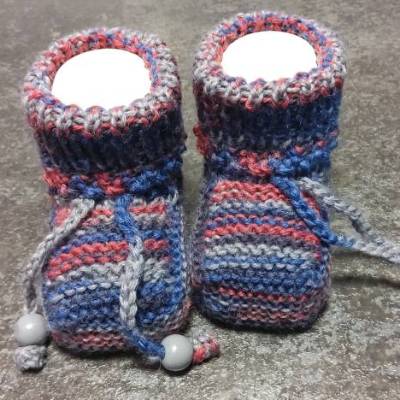 Baby-Strickschuhe grau-bunt 9 cm