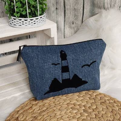 Kosmetiktasche M (Farbbeispiel blau), Aufdruck Leuchtturm, Polstercanvas in 36 Farben