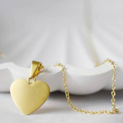 Halskette mit Herz Gold, filigrane Goldkette mit Herz Anhänger, Edelstahlschmuck, Brautjungfern, Geschenk Freundin