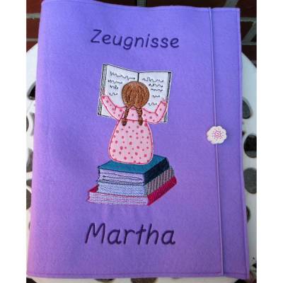 Zeugnissmappe / Zeugnisshülle aus Filz " kleine Leseratte"