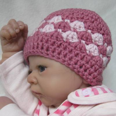 Babymütze, Neugeborenenmütze, Wintermütze aus reiner weicher Wolle, gehäkelt
