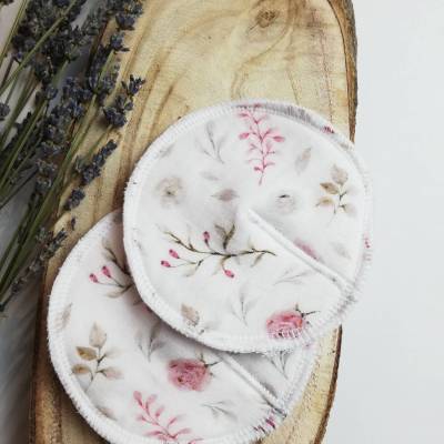 Wiederverwendbare Stilleinlagen aus Baumwolle 3-lagig mit Stoffbeutel Wäschenetz Hütchenform Stillpads Zerowaste umweltf